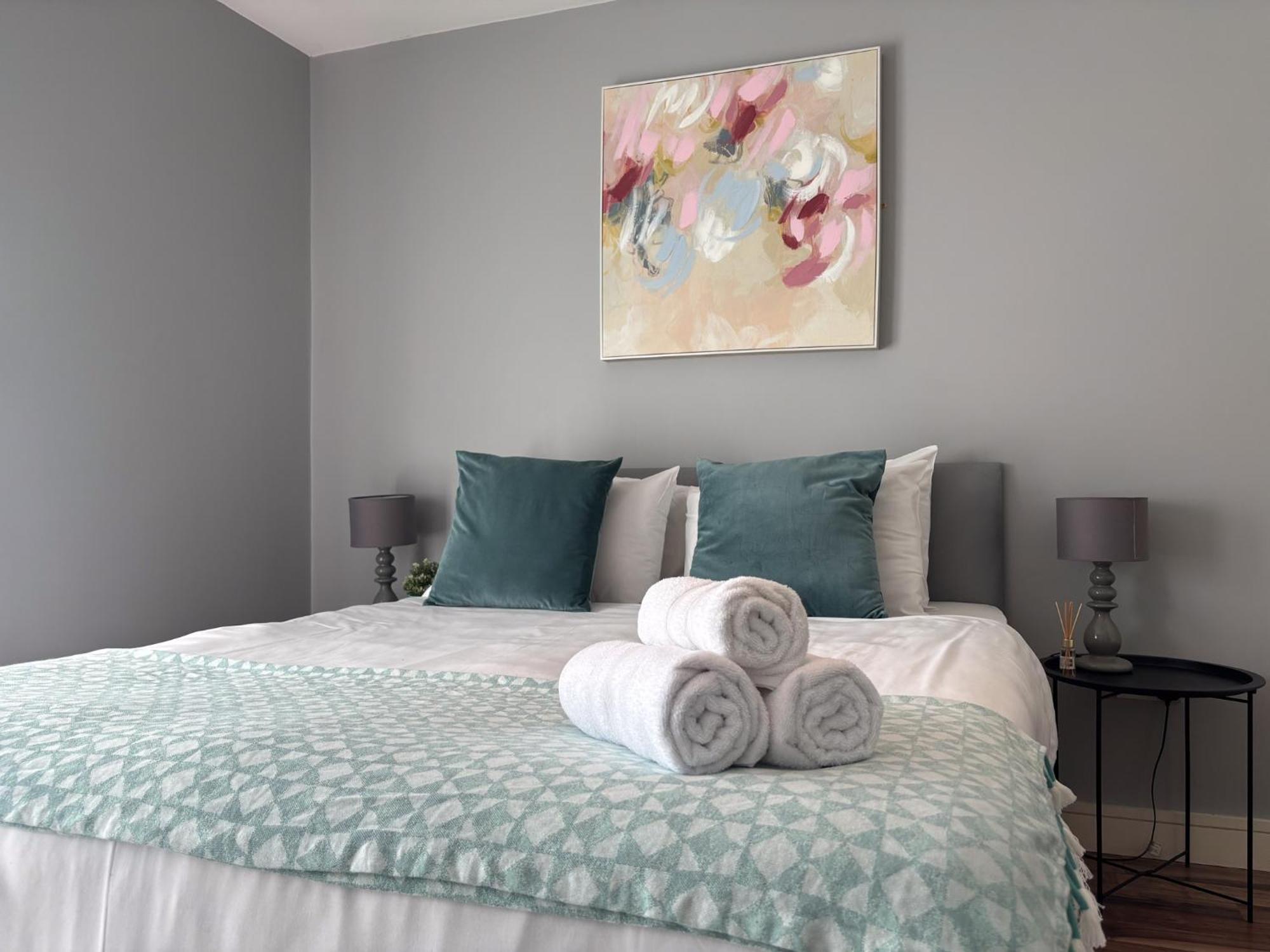 One-Bedroom Apartment,1705123537:JPEG